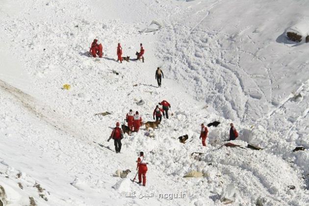 پیکر سه کوهنورد گرفتار در بهمن پیدا شد