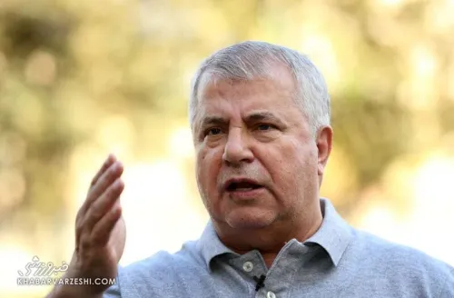 بازیکن سالاری و باندبازی در تیم ملی وجود دارد