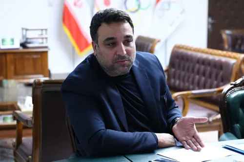 خبر مهم احسان حدادی دوومیدانی کاران بازداشتی در راه ایران هستند